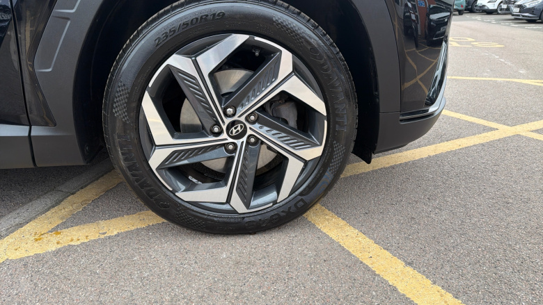 Hyundai TUCSON 1.6 TGDi 48V MHD 180 Ultimate 5dr 4WD DCT Petrol Estate